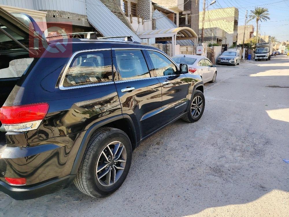 جيب جراند شيروكي